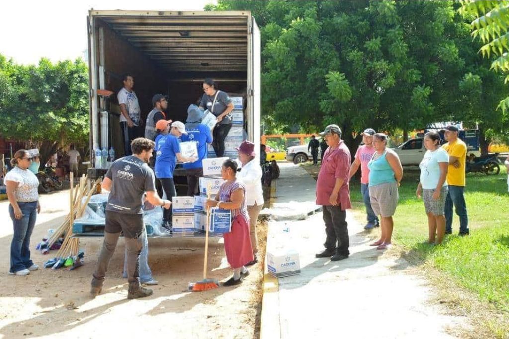 Apoyo a familias afectadas por la depresión tropical “Nadine” en Veracruz